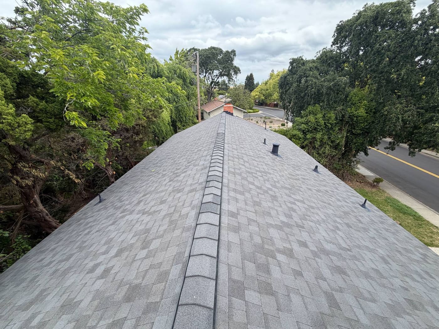 CertainTeed Landmark Solaris in Moire Black — roof replacement, Walnut Creek (photo 2)