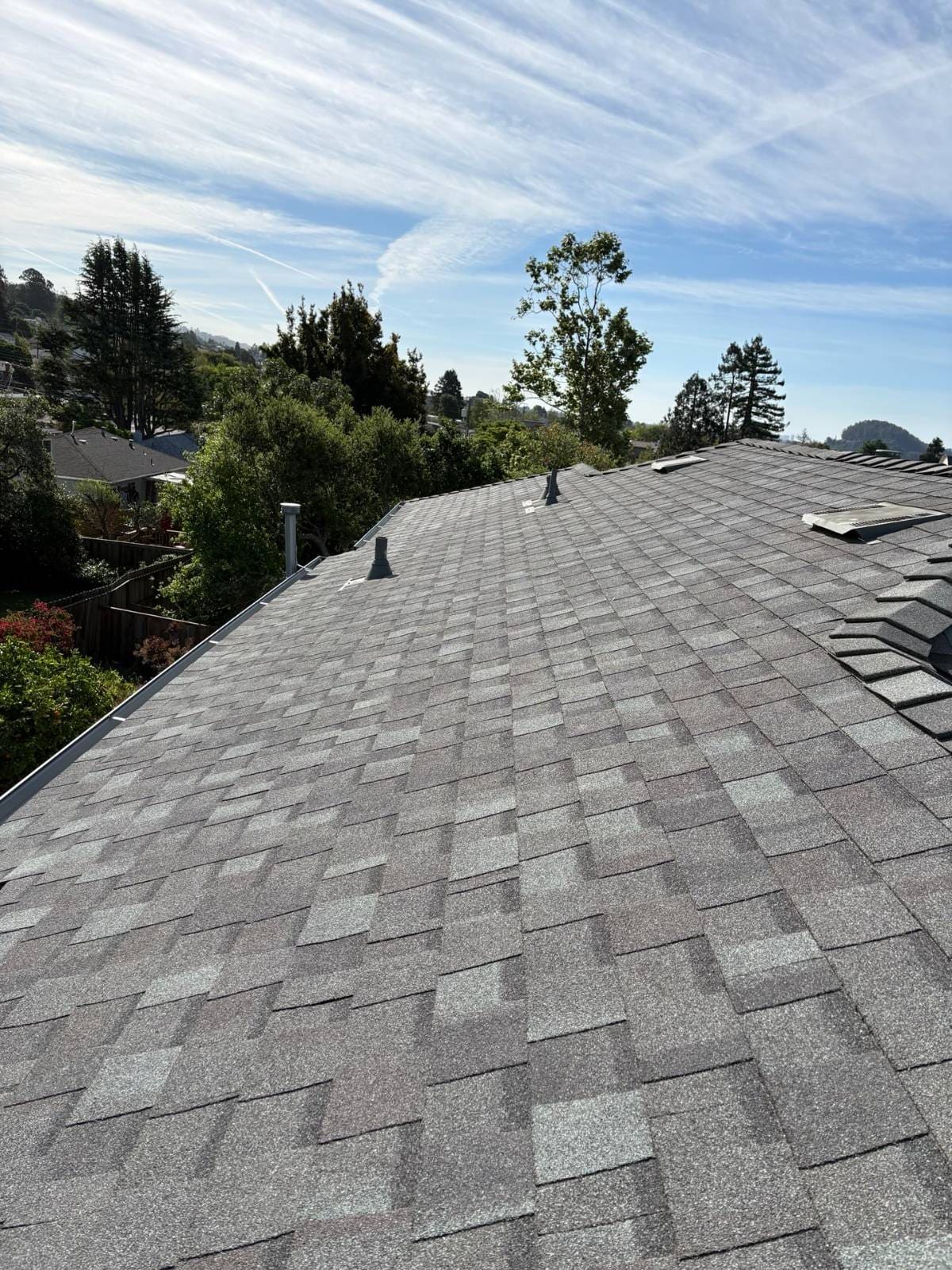 CertainTeed Landmark Pro Solaris in Max Def Georgetown — roof replacement, El Cerrito (photo 11)