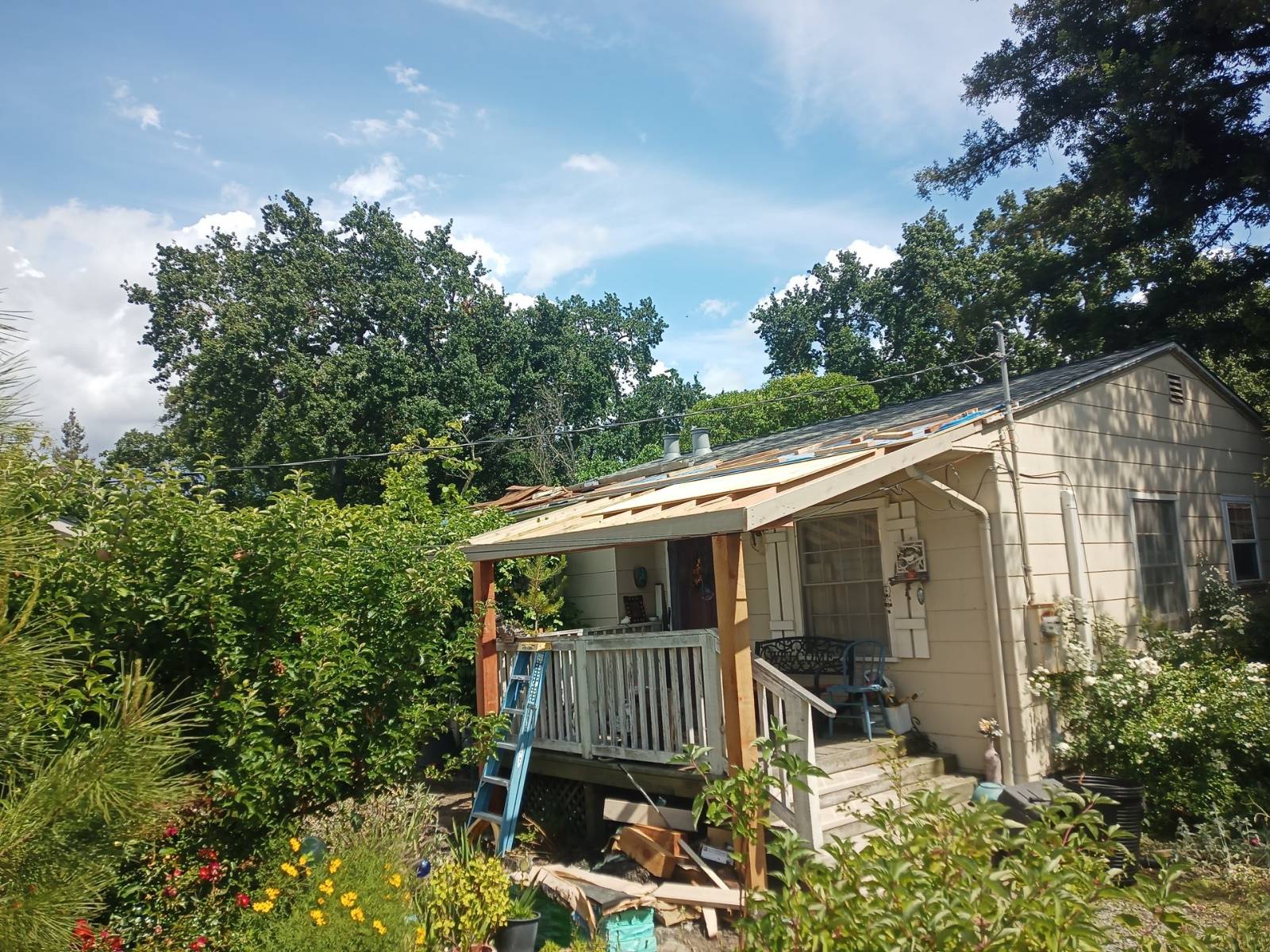 CertainTeed Landmark Solaris in Georgetown Gray — roof replacement, Lafayette