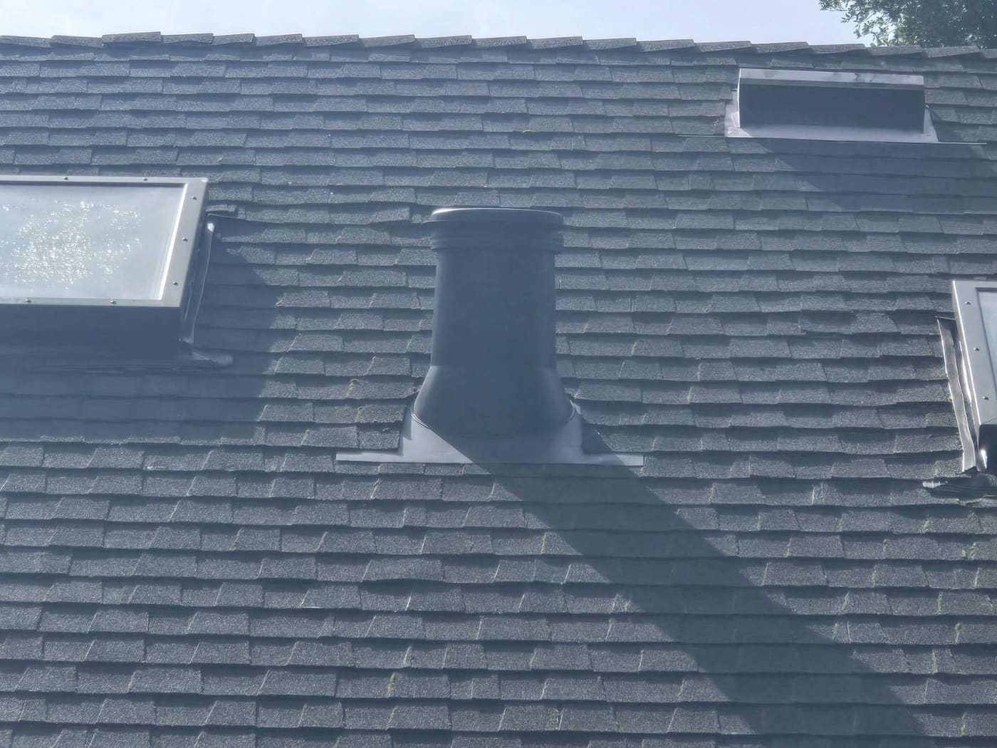 CertainTeed Presidential TL Solaris in Charcoal Black — roof replacement, Alamo (photo 2)