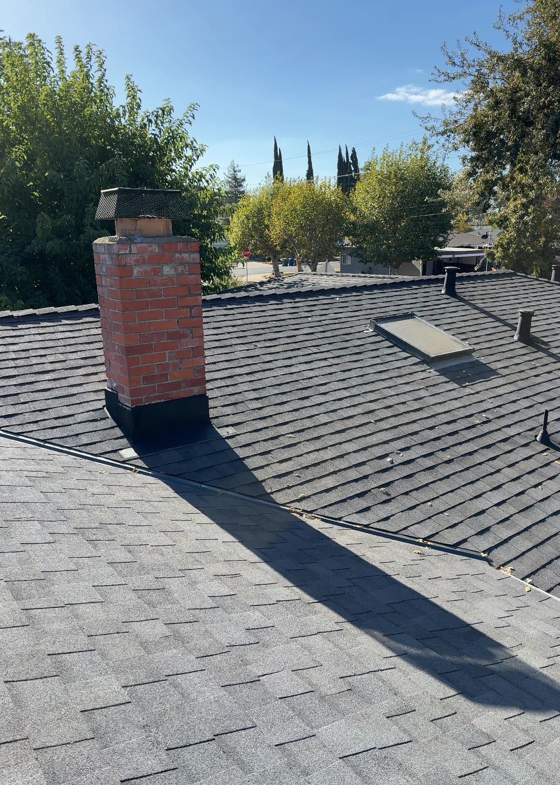 CertainTeed Landmark Pro Solaris in Max Def Moire Black — roof replacement, Concord (photo 7)