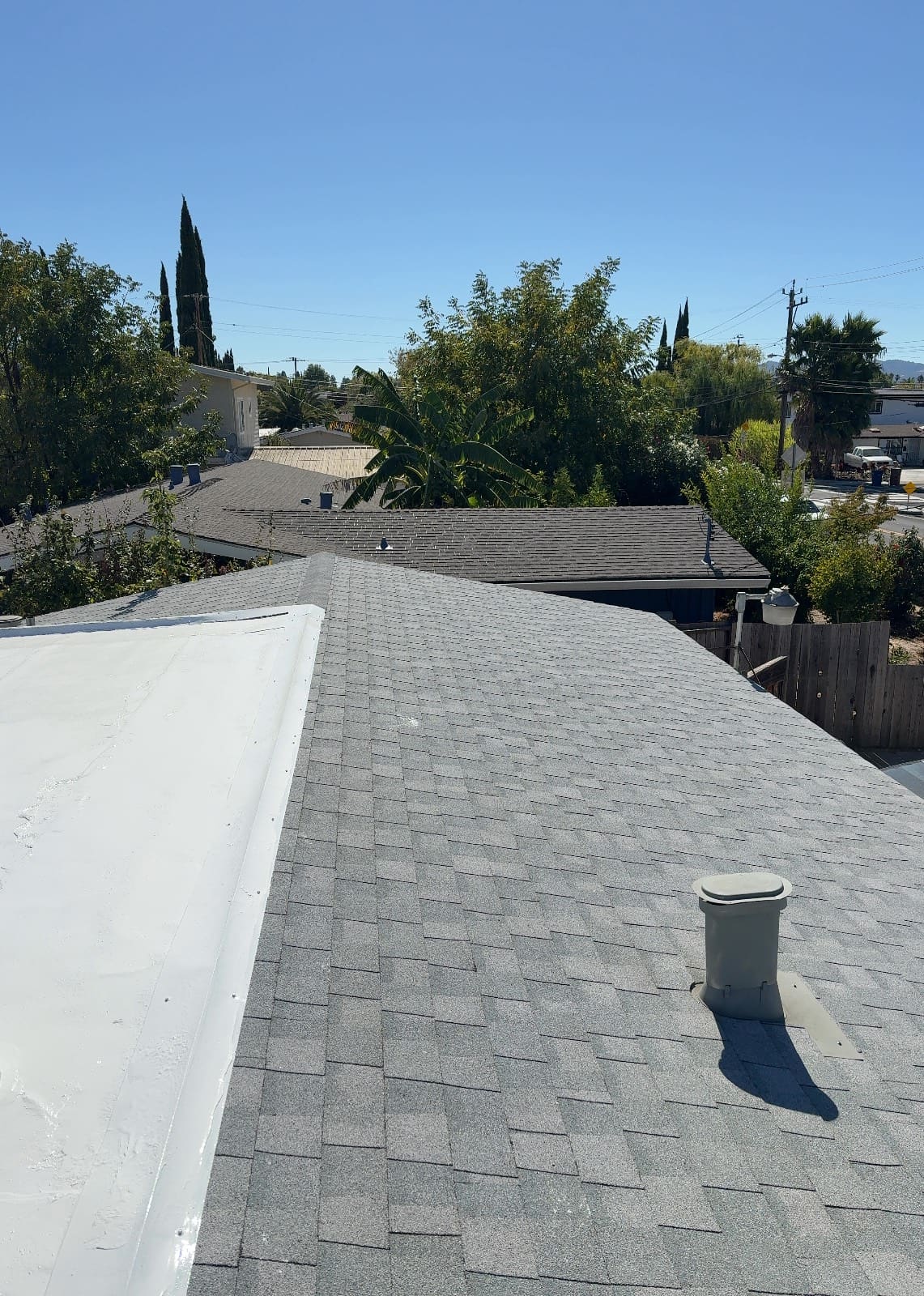 CertainTeed Landmark Solaris in Silver Birch — pitched & flat roof replacement, Concord (photo 9)