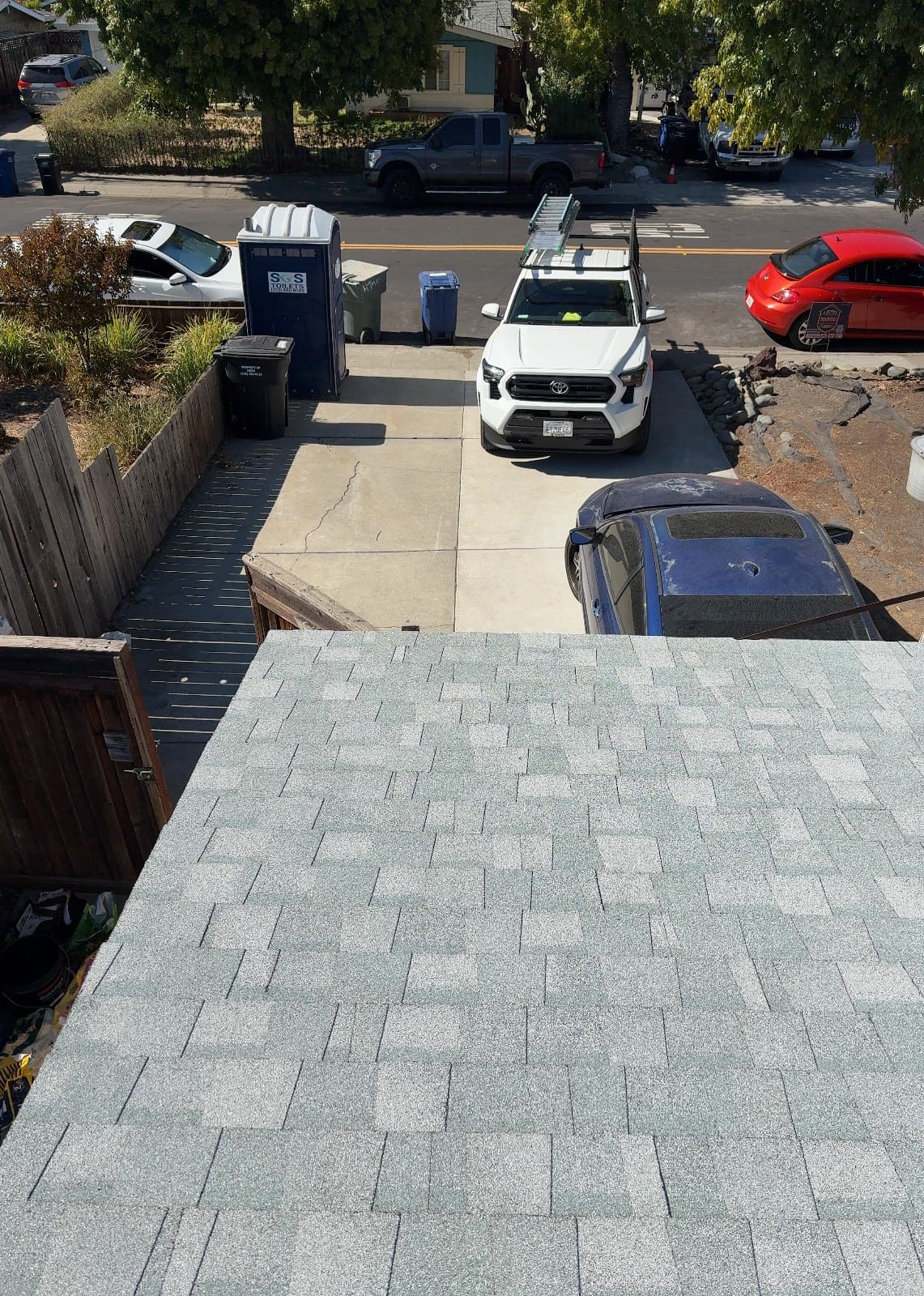 CertainTeed Landmark Solaris in Silver Birch — pitched & flat roof replacement, Concord (photo 3)