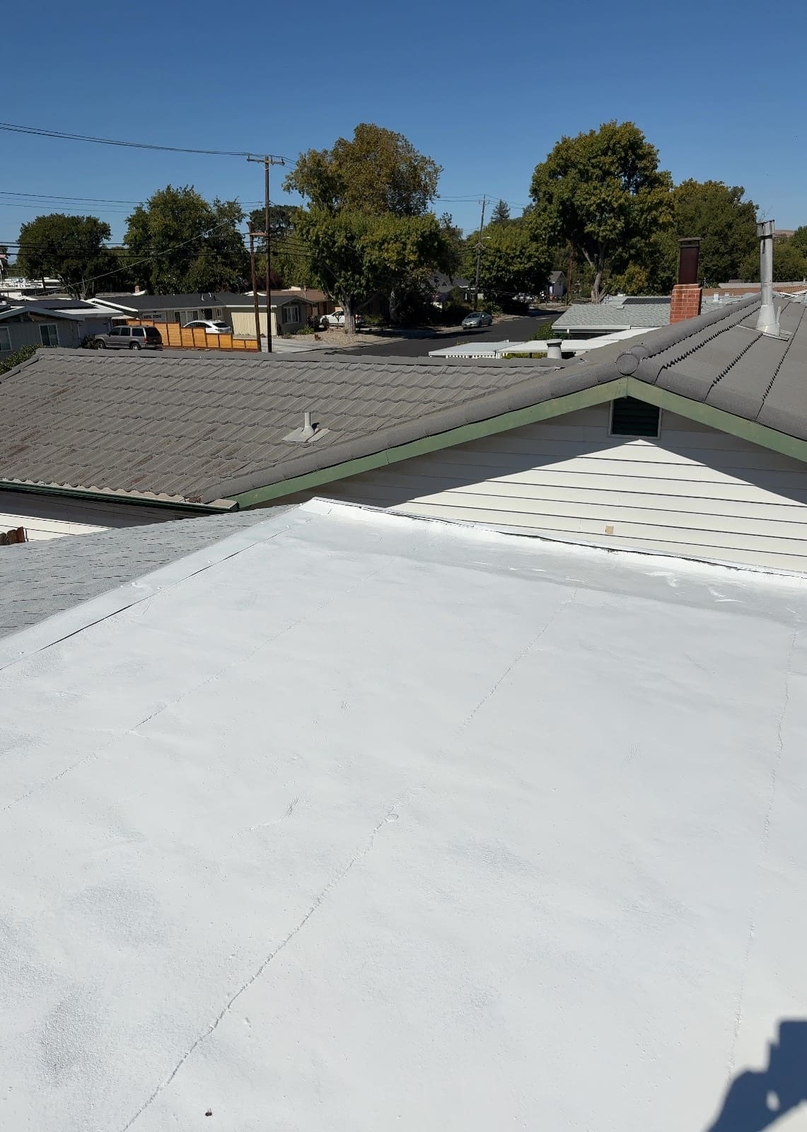 CertainTeed Landmark Solaris in Silver Birch — pitched & flat roof replacement, Concord (photo 7)