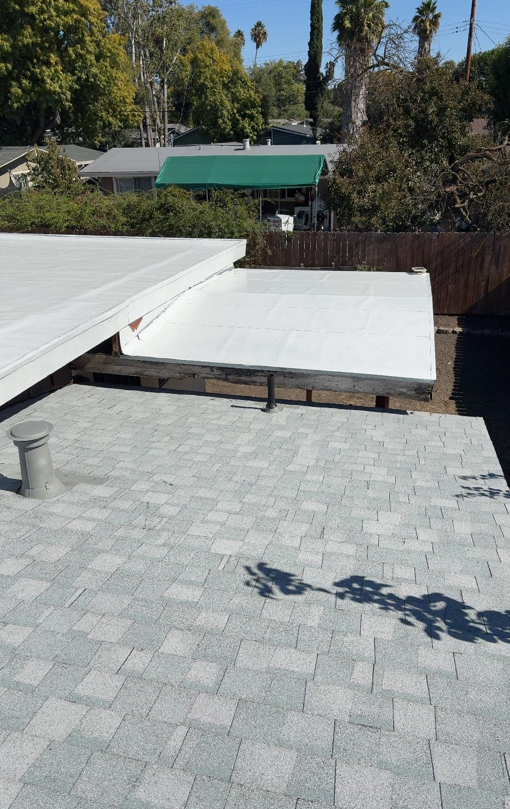 CertainTeed Landmark Solaris in Silver Birch — pitched & flat roof replacement, Concord (photo 5)