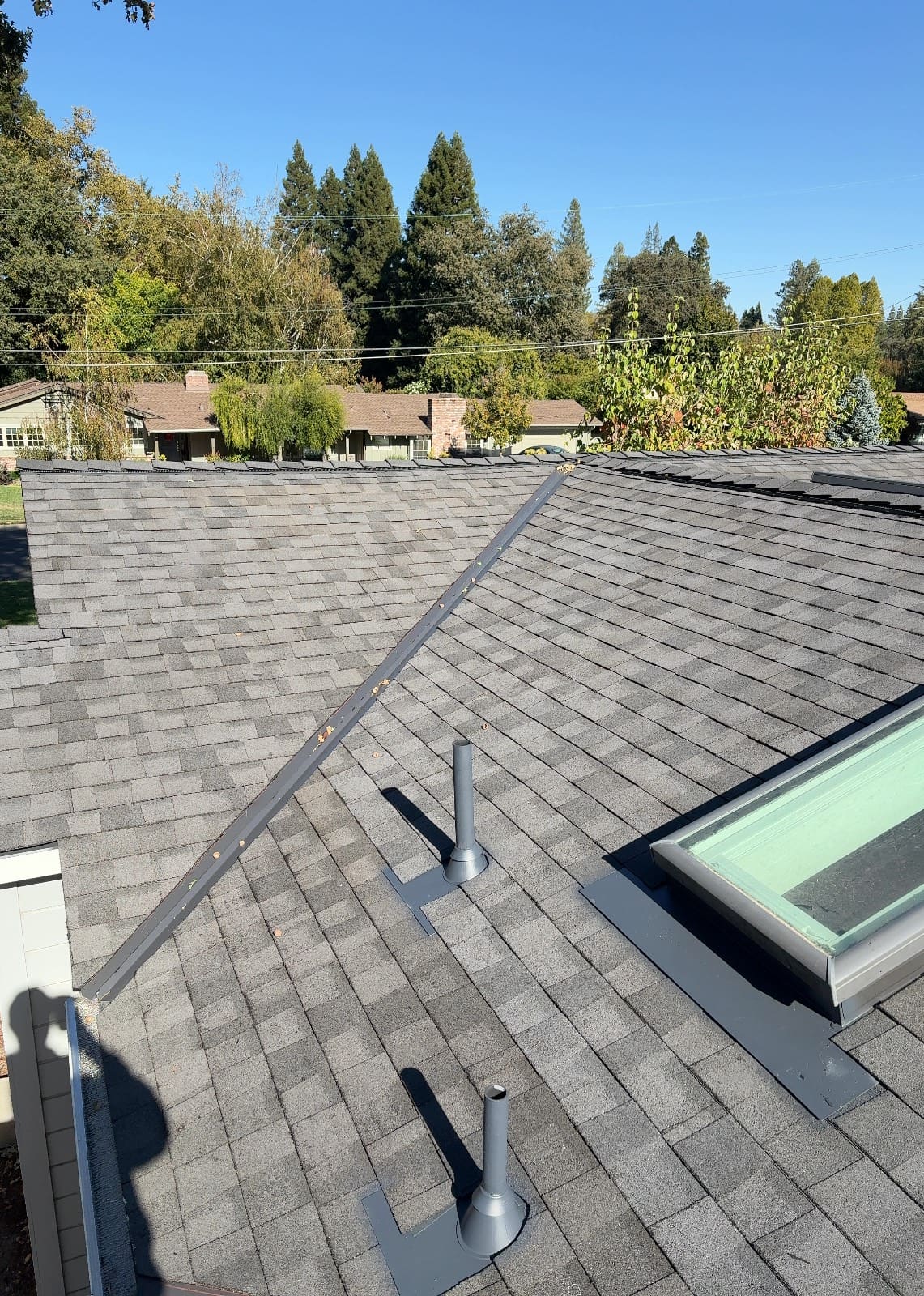 CertainTeed Landmark Pro Solaris in Max Def Moire Black — roof replacement, Alamo (photo 5)