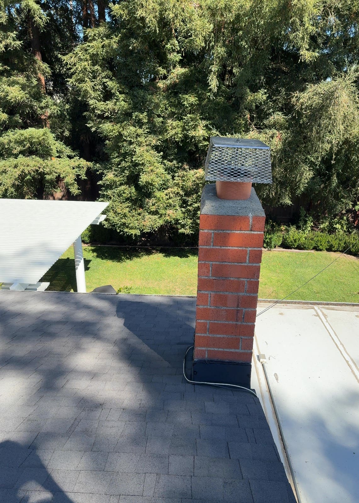CertainTeed Landmark Solaris in Graphite Gray — roof replacement, Walnut Creek (photo 4)