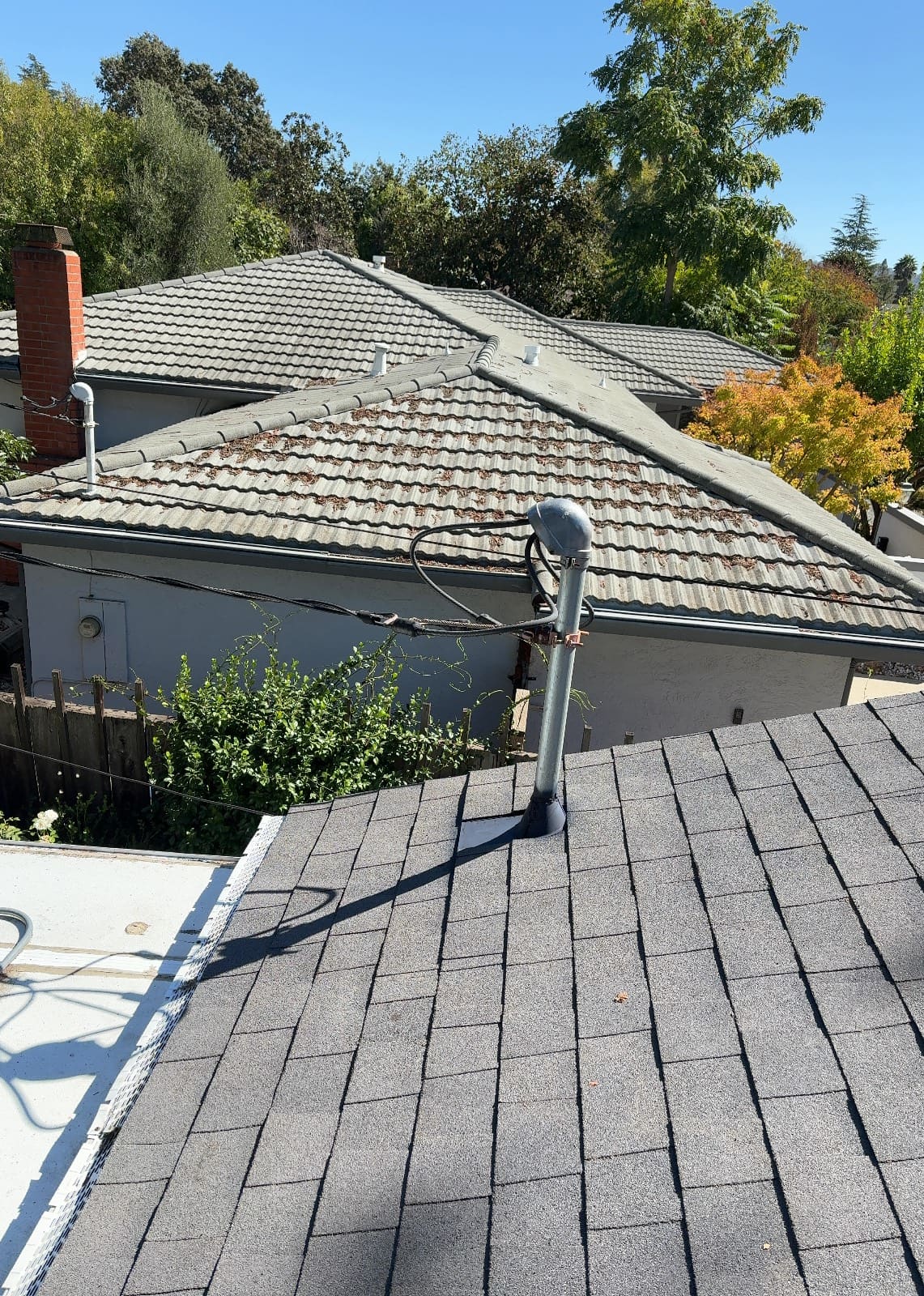 CertainTeed Landmark Solaris in Graphite Gray — roof replacement, Walnut Creek (photo 11)