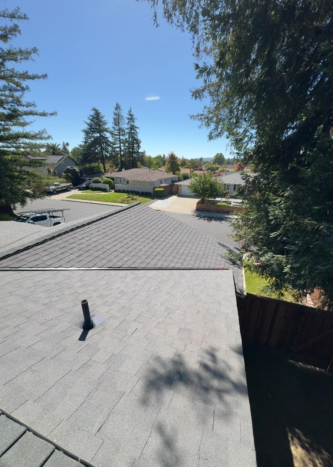 CertainTeed Landmark Solaris in Graphite Gray — roof replacement, Walnut Creek (photo 2)