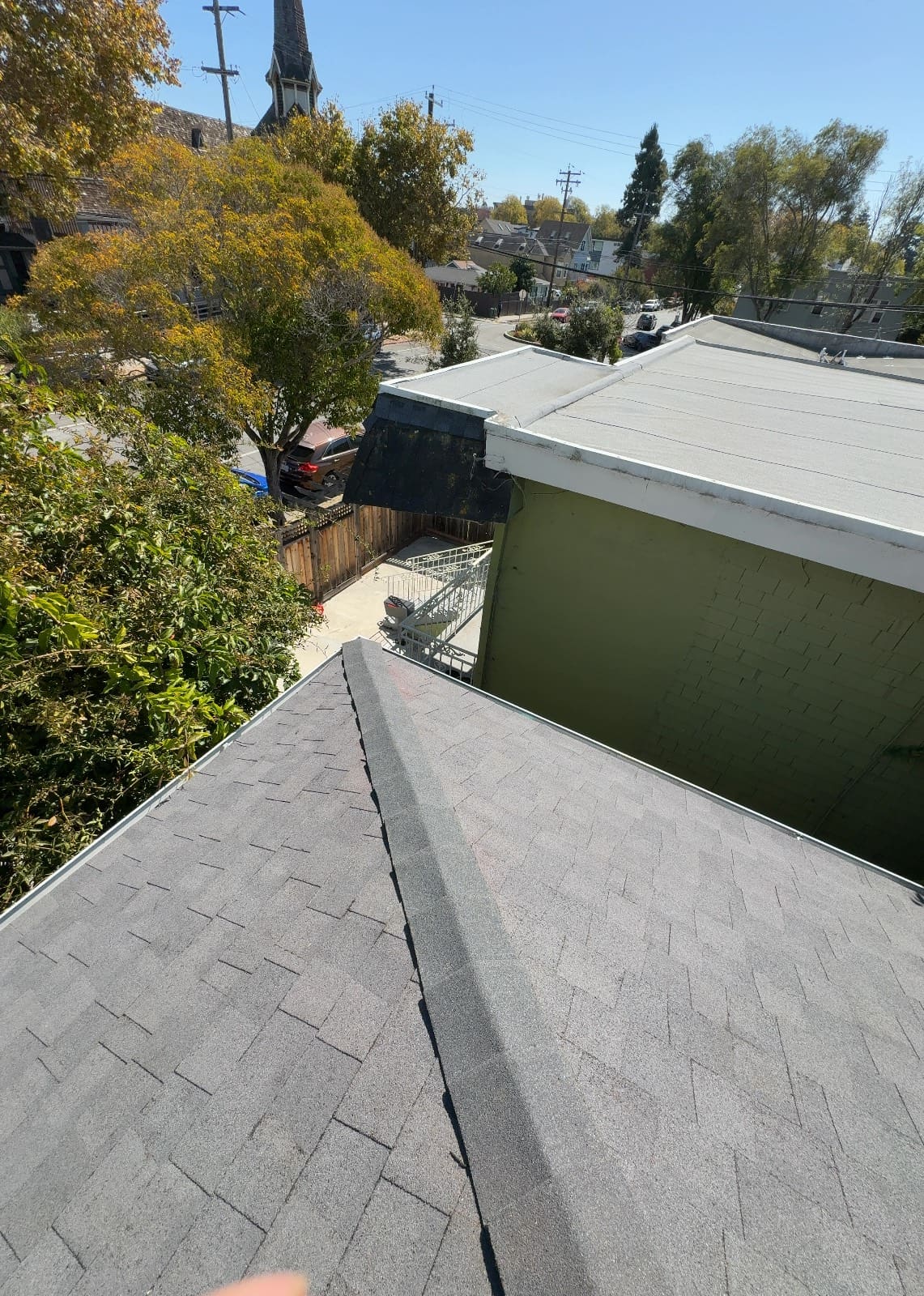CertainTeed Landmark Solaris in Graphite Gray — roof replacement, Berkeley (photo 11)