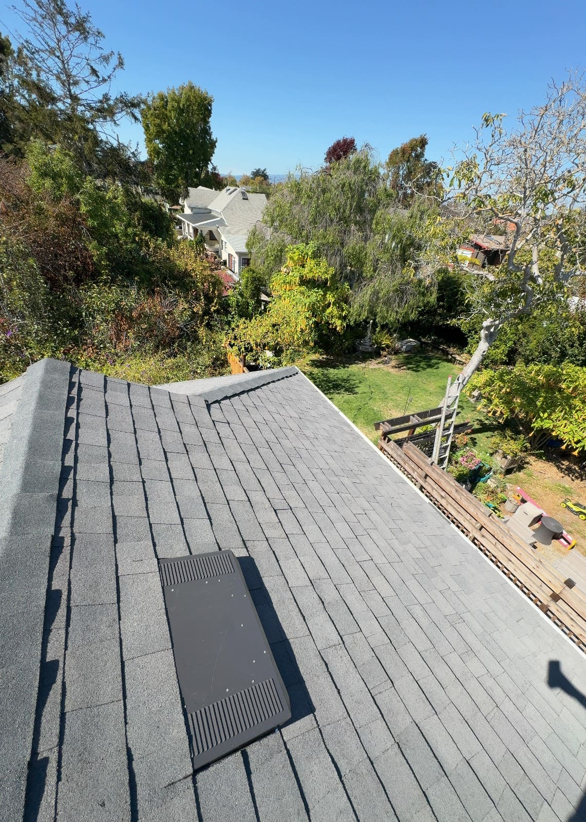 CertainTeed Landmark Solaris in Graphite Gray — roof replacement, Berkeley (photo 15)
