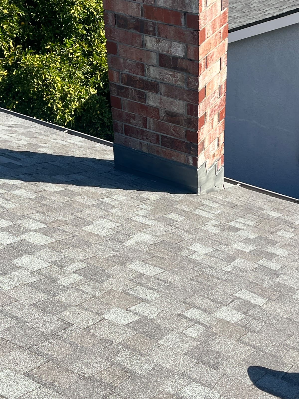 CertainTeed Landmark Solaris in Georgetown Gray — roof replacement, Suisun City (photo 2)