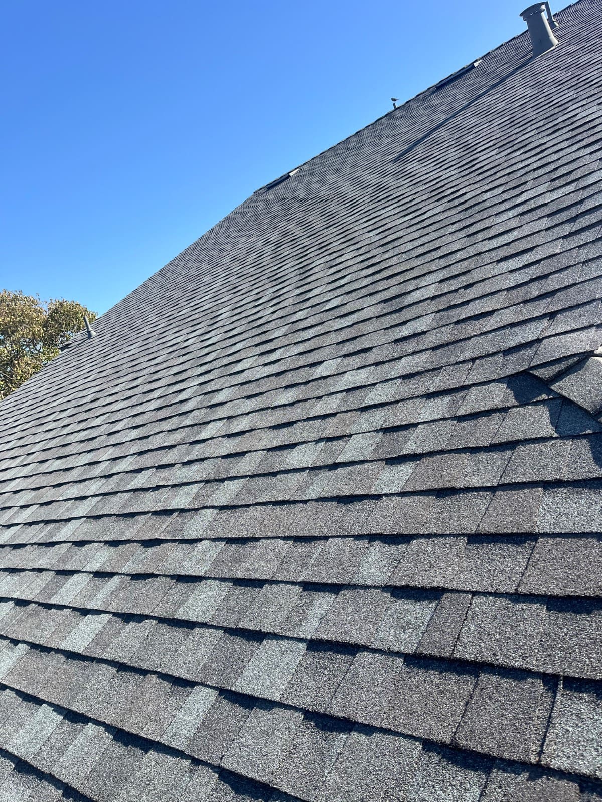 CertainTeed Landmark Solaris in Georgetown Gray — roof replacement, Suisun City (photo 4)