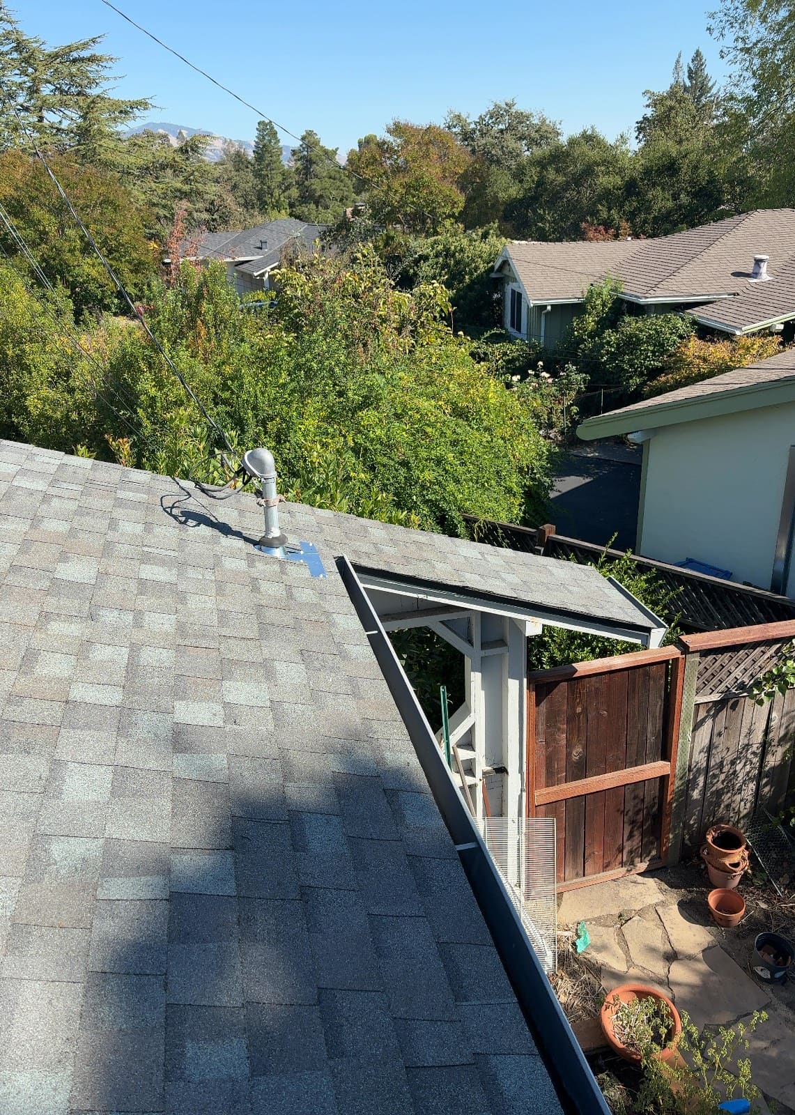 CertainTeed Landmark Solaris in Georgetown Gray — roof replacement, Walnut Creek (photo 16)